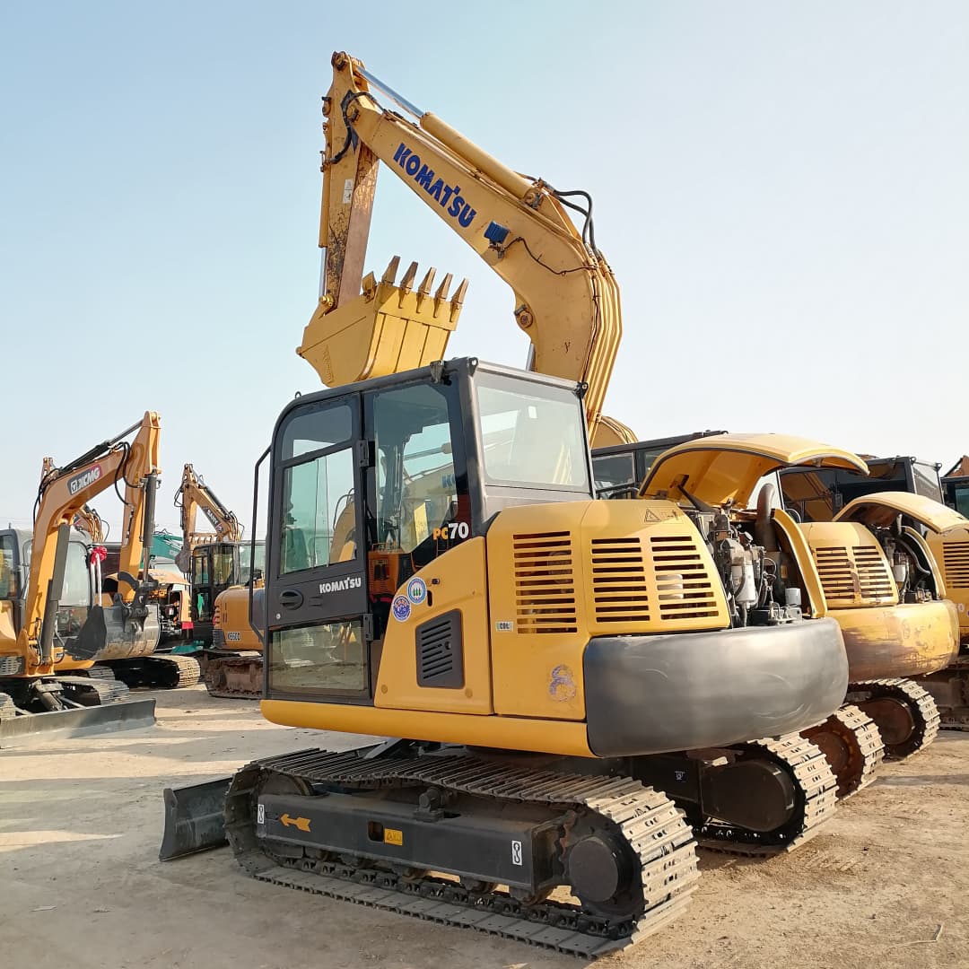 Used Komatsu Mini PC70 Crawler Excavator 7ton Small Earthmoving ...
